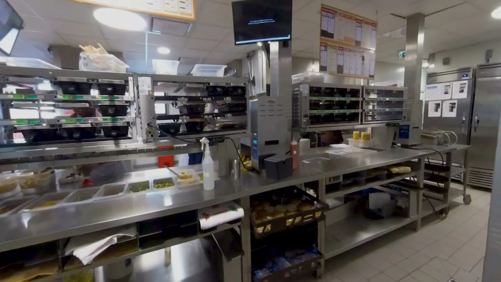 Cuisine de restauration rapide filmée en 360° pour la démonstration interactive Soriston